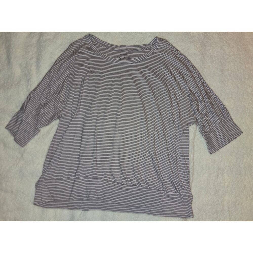 #62 Excellent Pre-Owned Sonoma 3/4 Length Shirt Gray with Maroon Stripes Size 1X